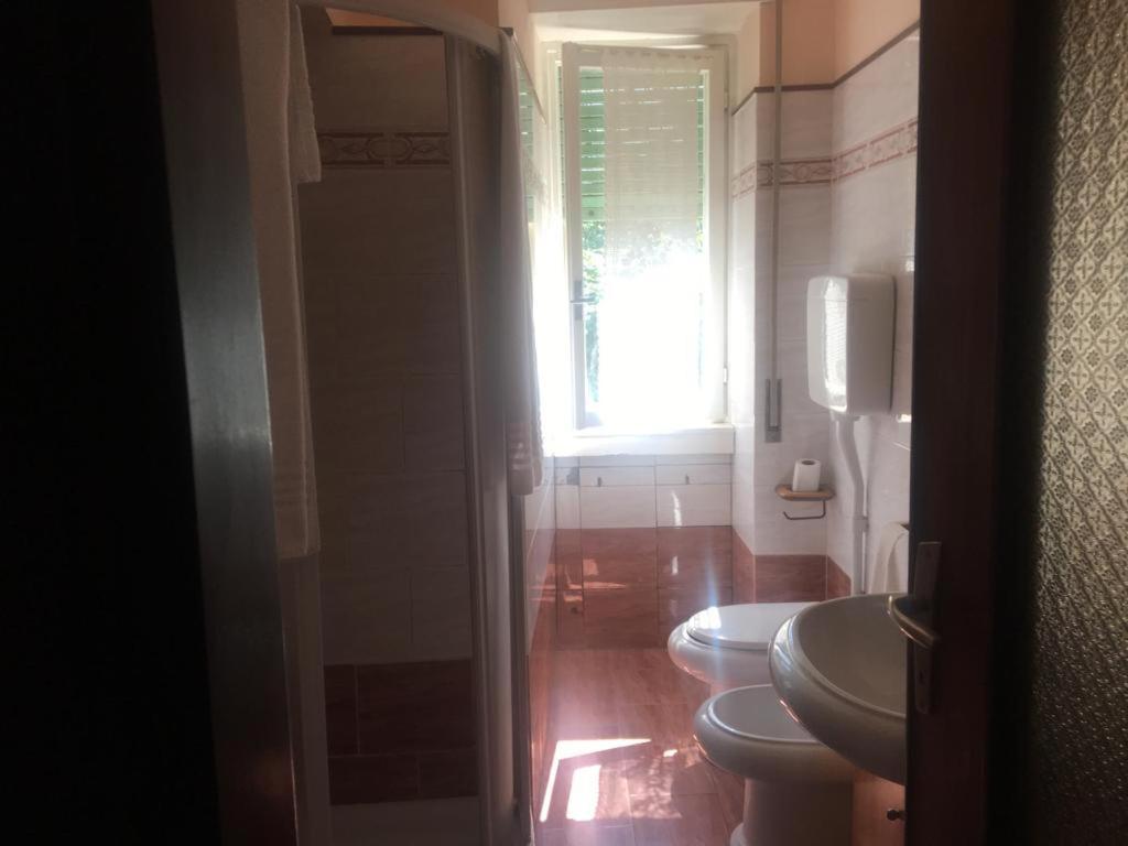 Casa Vacanza La Terrazza Valbrona Bagian luar foto